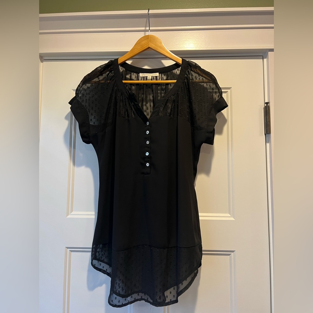Daniel Rainn Tunic Blouse Size Small